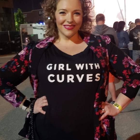 Meet your Posher, Jessica - Picture 1 of 1